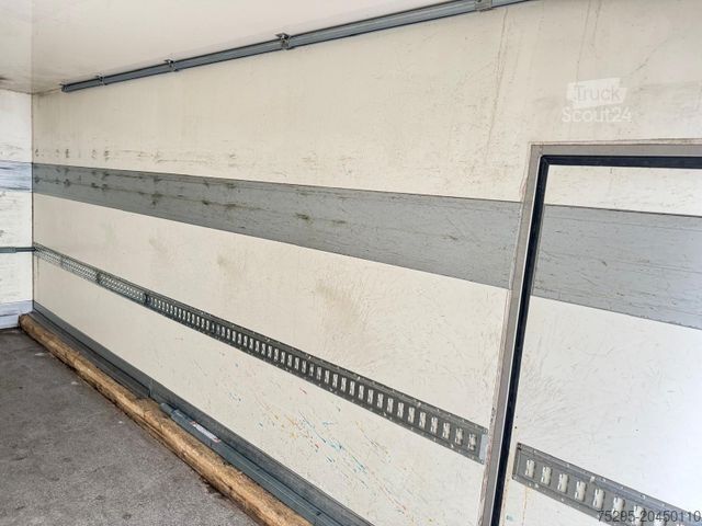 Fourgon isotherme frigorifique MERCEDES-BENZ Atego 816 Tiefkühl ThermoKing V-700 Max 1. Hand