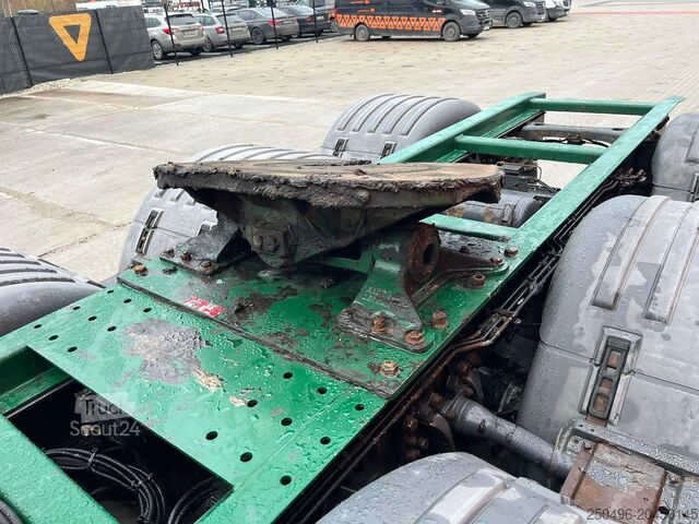 Štandardný traktor Scania P 450 8x4*4 HYDRAULICS