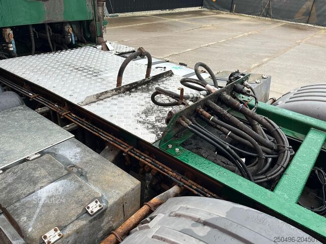 Štandardný traktor Scania P 450 8x4*4 HYDRAULICS