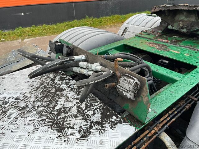 Štandardný traktor Scania P 450 8x4*4 HYDRAULICS