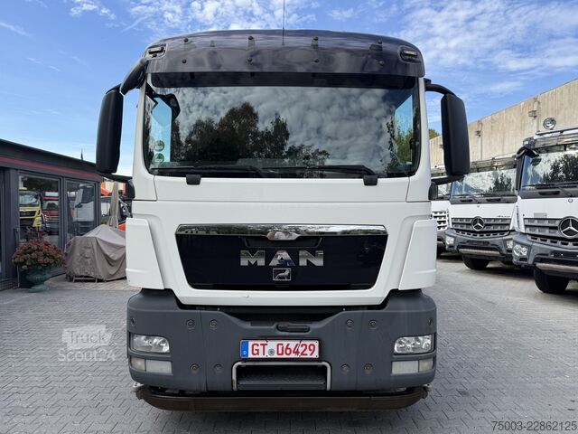 Φορτηγό με επίπεδη καρότσα MAN TGS 26.400 6X2 Kipper mit Kran Hiab 166-3