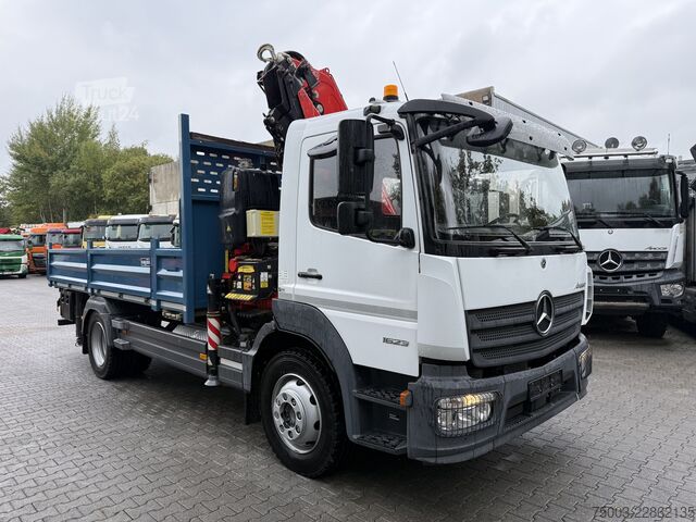 Кран-манипулятор на шасси грузовика Mercedes-Benz Atego 1623 4X2 Kran Fassi F135