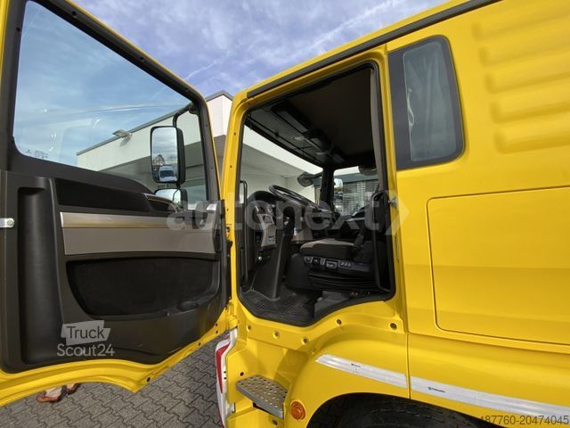 Car carrier truck MAN TGM 18.320 Autotransport/Doppelstockaufbau+ Bett