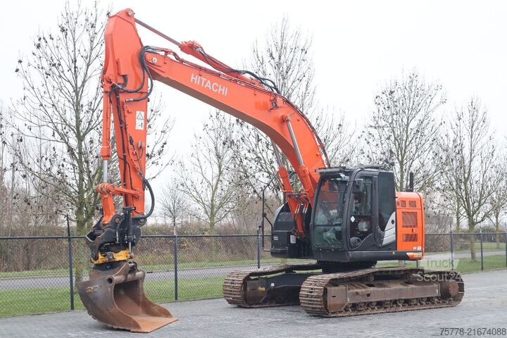 Pelle sur chenilles Hitachi ZX225 US LC-6 | ROTOTILT | BUCKET | GOOD CONDITION