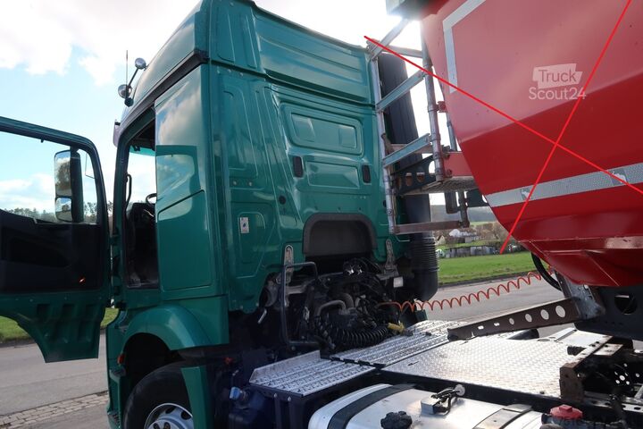 Trattore stradale standard Mercedes-Benz Arocs 1851 HAD 4x4