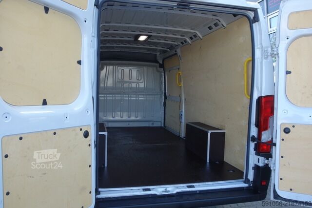 Furgoneta peugeot Boxer 2,2 HDI L4H2 AHK/LED/NAVI/KAM/TEMP/TOTWINKEL