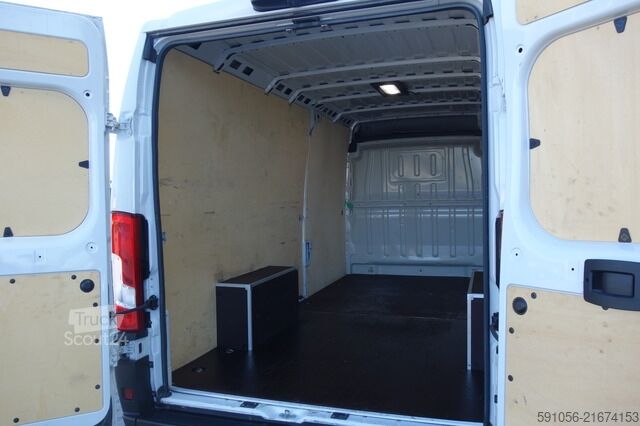 Furgoneta peugeot Boxer 2,2 HDI L4H2 AHK/LED/NAVI/KAM/TEMP/TOTWINKEL