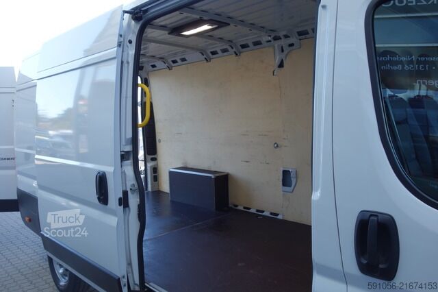 Furgoneta peugeot Boxer 2,2 HDI L4H2 AHK/LED/NAVI/KAM/TEMP/TOTWINKEL
