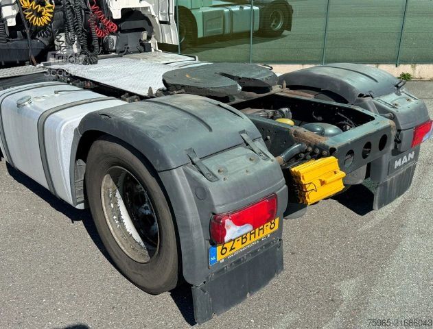 Standard SZM MAN TGX 18.440 EURO 6 PARK AIRCO 2X TANKS SMART TACH