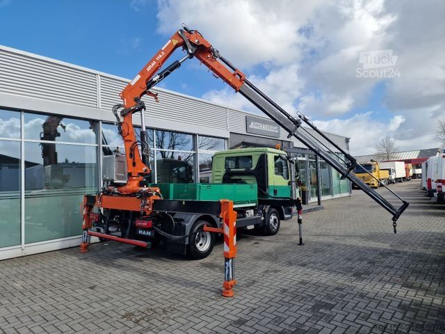 Camion équipé d'une grue MAN TGL 8.250 Prische Kran Funk 4 Punkt 8900 KM neuw