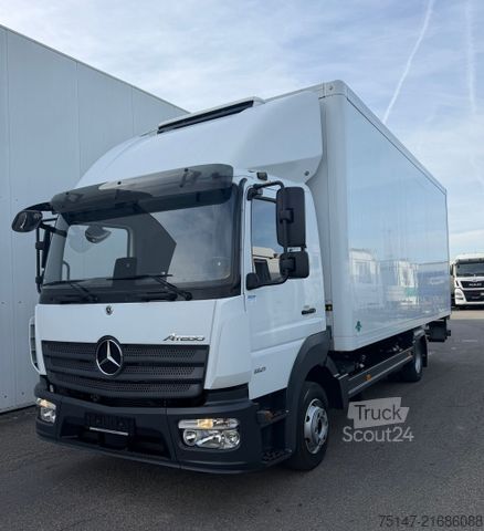 Furgoneta frigorífica MERCEDES-BENZ 821 L Atego 3-Sitz Tempomat LBW 1500 kg