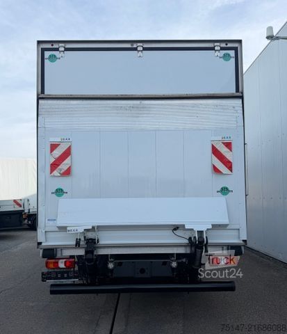 Furgoneta frigorífica MERCEDES-BENZ 821 L Atego 3-Sitz Tempomat LBW 1500 kg
