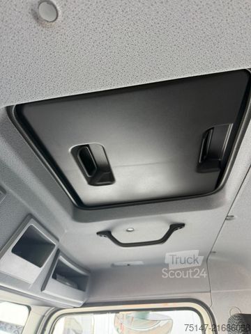 Furgoneta frigorífica MERCEDES-BENZ 821 L Atego 3-Sitz Tempomat LBW 1500 kg