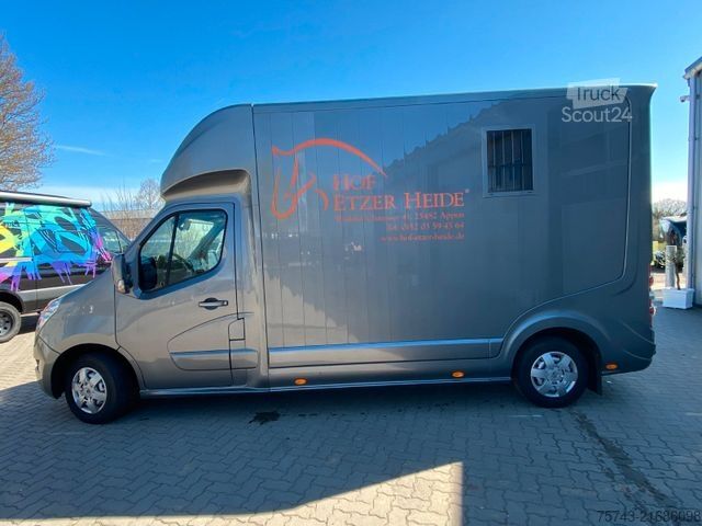 Camión de ganado RENAULT Master Roelofsen 3 Sitzer