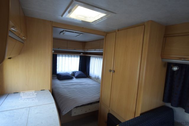 Caravana WILK Stern 440 mit Mover, Markise und Vorzelt