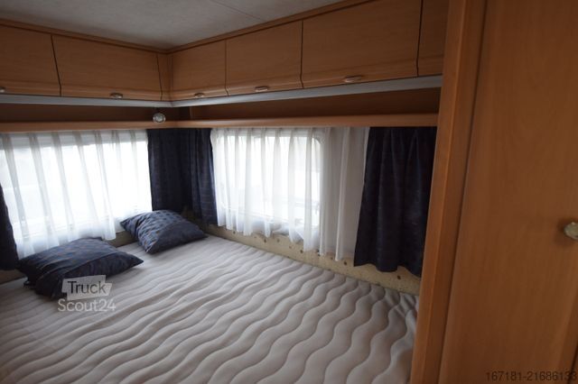 Caravana WILK Stern 440 mit Mover, Markise und Vorzelt