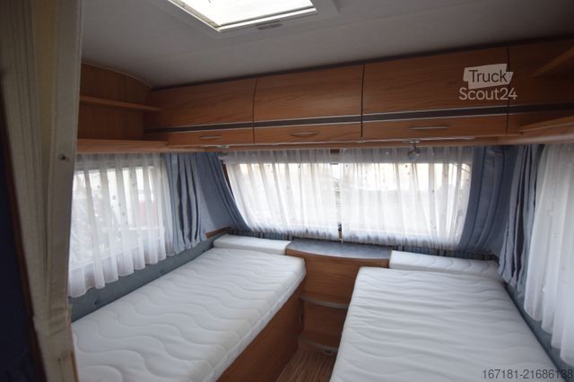 Caravana BÜRSTNER Belcanto 460 TL mit Mover und Markise