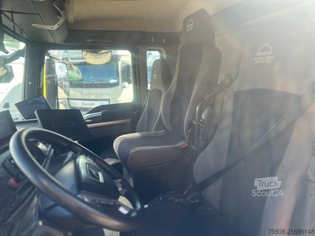 Camión de la basura MAN TGS 31.420 8x2 Zöller Medium XS29 / Lifter 2301