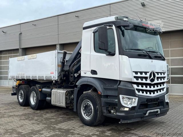 Tipvogn MERCEDES-BENZ Arocs 2543 L 3-Achs Kipper Kran Hiab 211 5xhydr.
