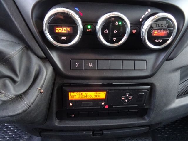 Фургон-шафа з фіранкою IVECO 72 C 17 Daily*4,2m Schiebeplane li Koffer re*LBW