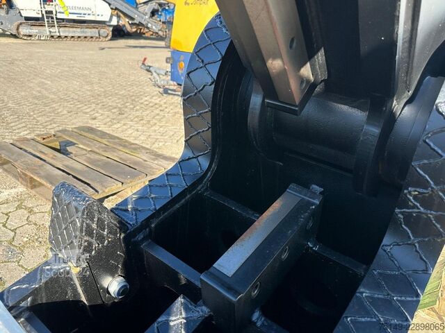 Ķēžu ekskavators  HPX 2600, Pulverisierer, Abbruchzange
