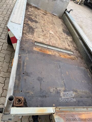 Zema kravnes piekabe IFOR WILLIAMS Baumaschinenanhänger mit Rampen / 3.500 KG