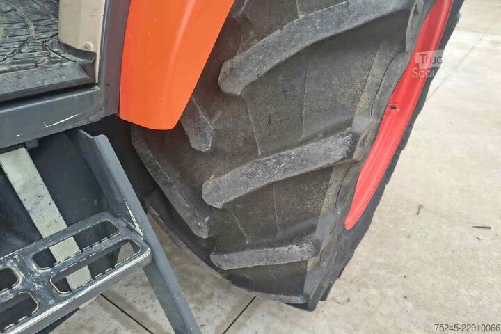 Traktor Kubota M9960 4RM