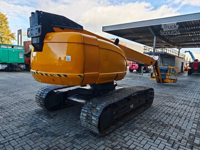 Teleskopiskā platforma JLG 660 SJ