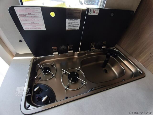 Autocaravana capucino CARADO A 364 Makise, Navi, Lithium,6 Personen Zulassung