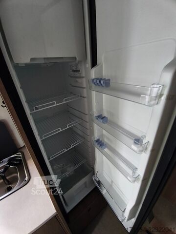 Autocaravana capucino CARADO A 364 Makise, Navi, Lithium,6 Personen Zulassung