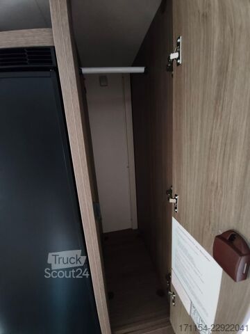 Autocaravana capucino CARADO A 364 Makise, Navi, Lithium,6 Personen Zulassung