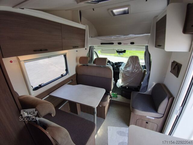 Autocaravana capucino CARADO A 364 Makise, Navi, Lithium,6 Personen Zulassung