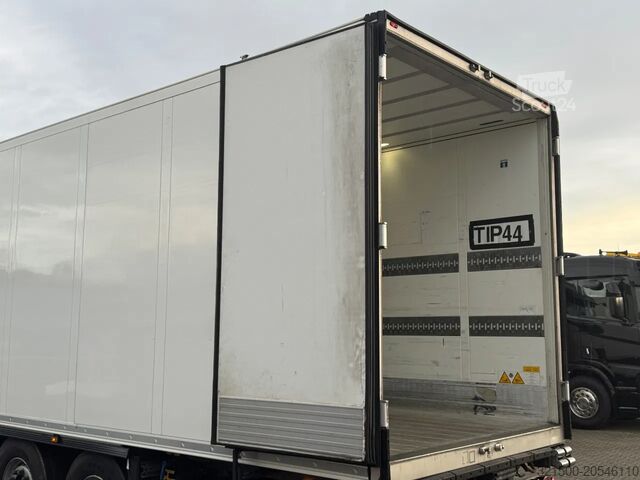 Transport réfrigéré/congélé Schmitz Cargobull Thermo King SLXi 300 only 3748 hours / Disc Brakes
