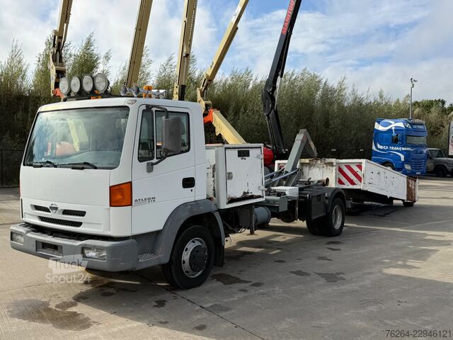 Σύστημα βραχίονα γάντζου Nissan Atleon 210 12t HAAKSYSTEEM