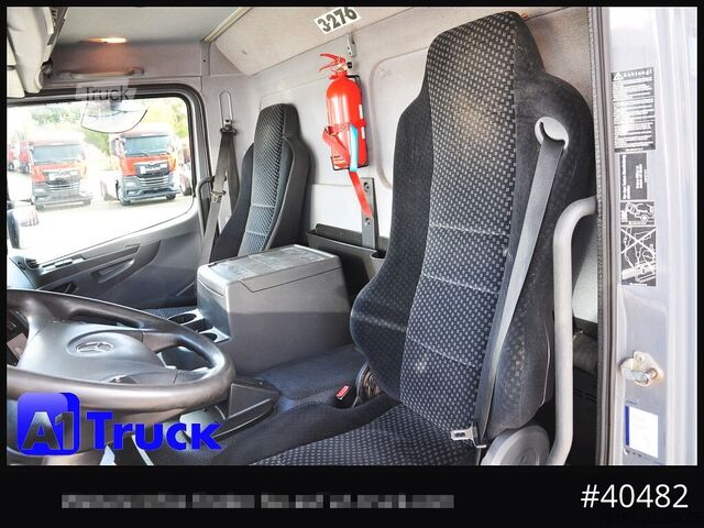 Camion frigorifique MERCEDES-BENZ 1824 LL Carrier 950 Mt, 3 Kammern, Automatik