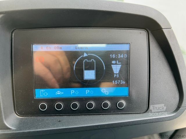 Čelni viličar JUNGHEINRICH EFG 215 / Triplex: 4.25m! / SS / 1.573h / 2024