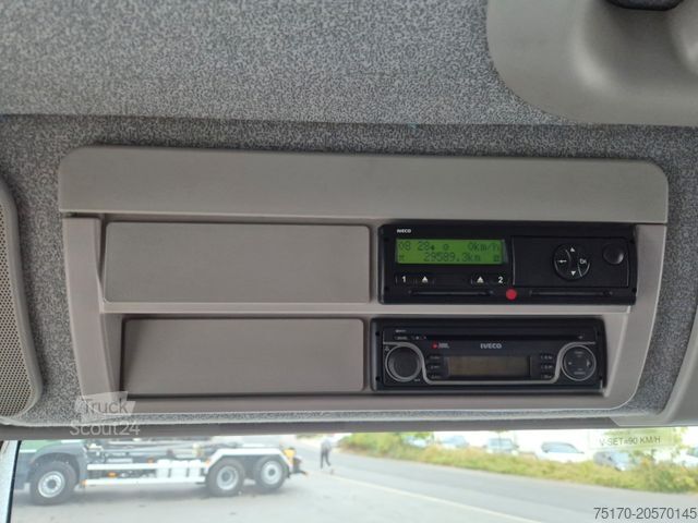 Autocarro con cassone fisso IVECO Eurocargo ML100E22WM-BW 4x4 Pritsche L-Haus Bett