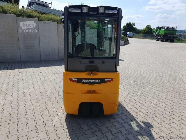 Ön yükleyici forklift JUNGHEINRICH EFG 215 / Triplex: 4.25m! / SS / nur 2.184h!