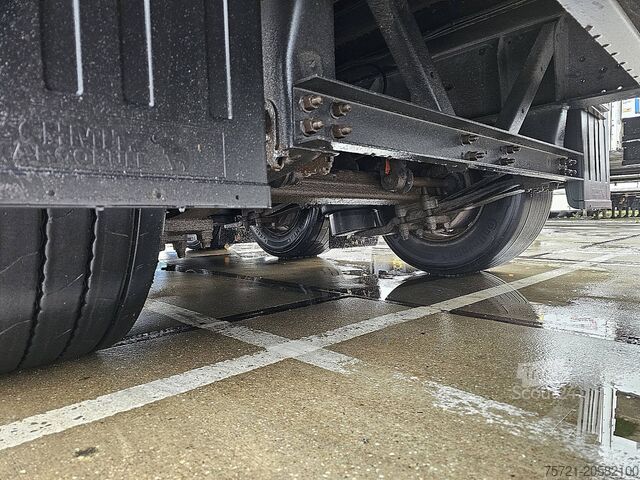 Bâches coulissantes SCHMITZ MEGA