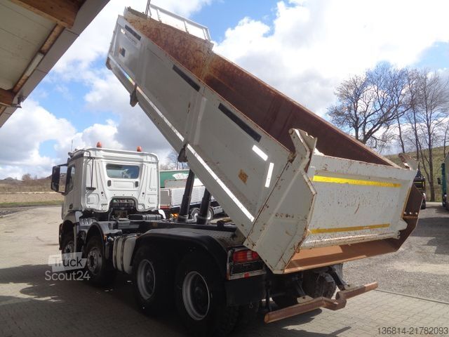 Trostrani kiperski kamion MERCEDES-BENZ Arocs 3246 /Blattfederung/Bordmatik/Meiller