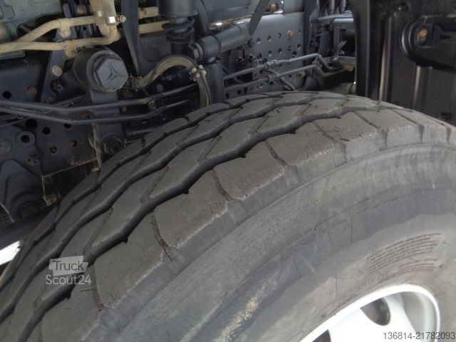 Trostrani kiperski kamion MERCEDES-BENZ Arocs 3246 /Blattfederung/Bordmatik/Meiller