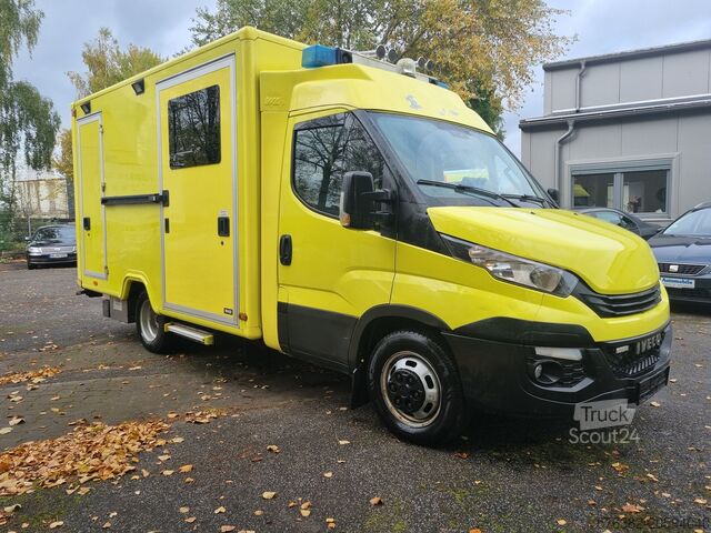 Ambulancia Iveco Daily Rettungswagen Ladebordwand