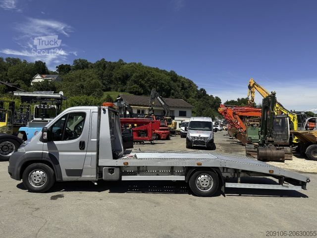 Wrecker PEUGEOT Boxer 3.0 L Abschleppwagen Klima