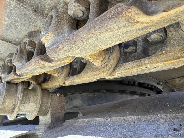 Paletli ekskavatör KOMATSU PC 228 US-3