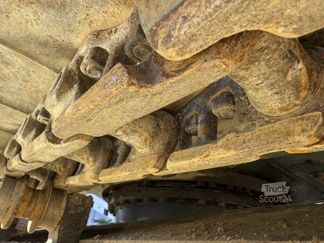 Excavadora de cadenas KOMATSU PC 240 NLC-8