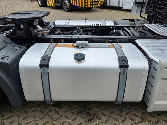 Volymdragbil MAN TGX 18.460 4X2 LLS-U / Retarder / 2 Tanks