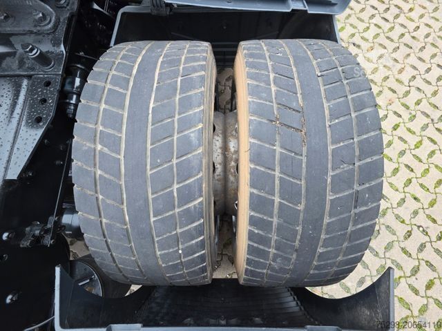 Volymdragbil MAN TGX 18.460 4X2 LLS-U / Retarder / 2 Tanks