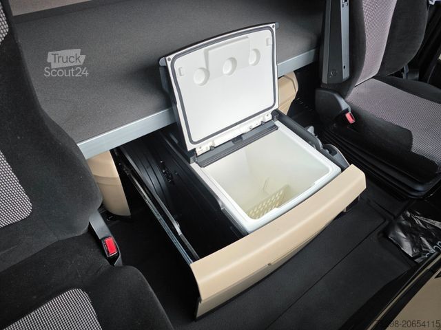 Standard dragbil MAN TGX 18.500 4x2 BLS / Retarder / 2 Tanks