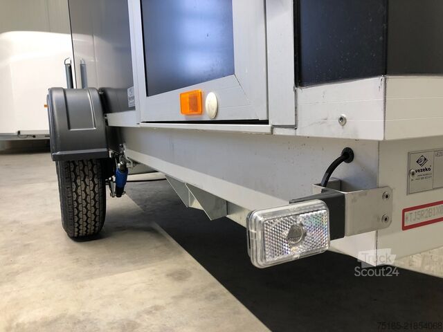 Kofferanhänger Vezeko TK B 15.30 Rampe, Tür, Fenster Kofferanhänger