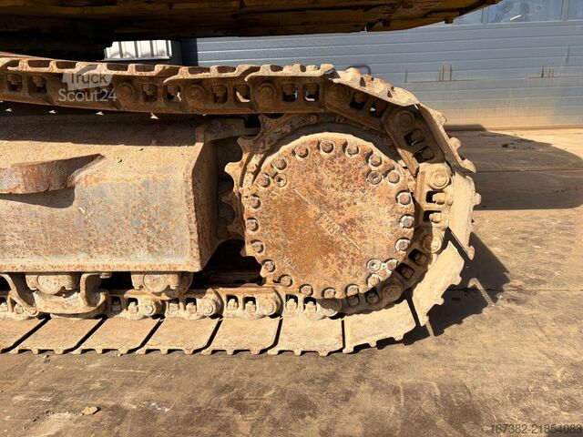 Excavadora sobre orugas Komatsu PC240